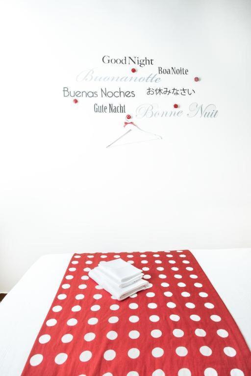 Moro Magenta 5 Casa E Appartamento Per Vacanze Рим Екстериор снимка